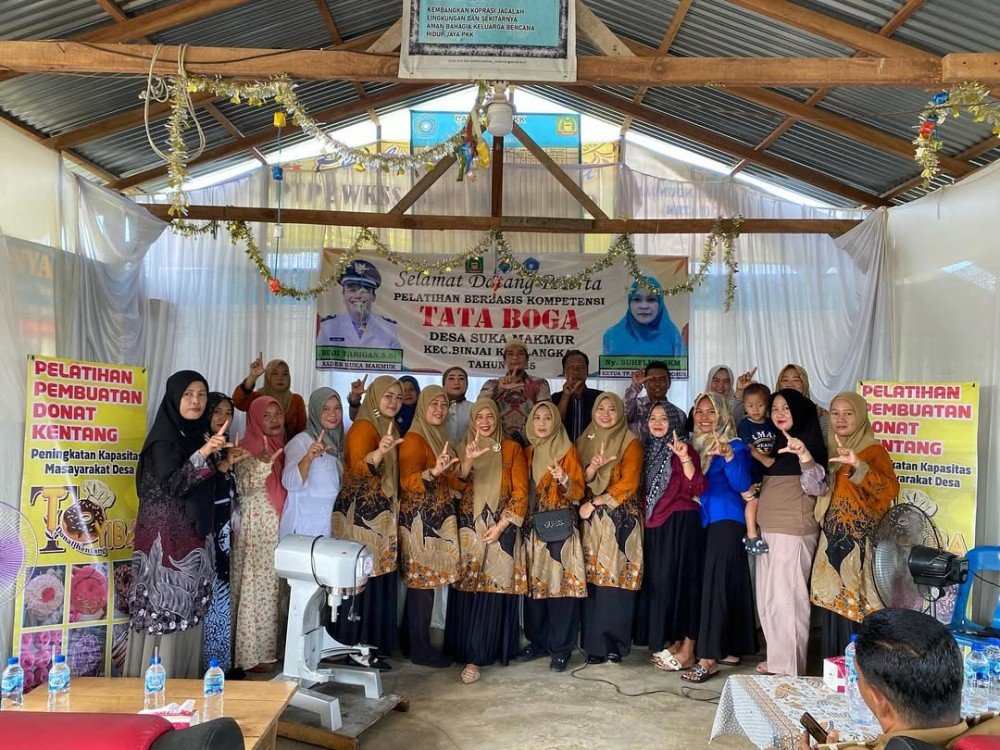Pelatihan Berbasis Kompetensi Tata Boga Digelar di Desa Suka Makmur, Hadirkan Pengusaha Donat Terkenal dari Medan